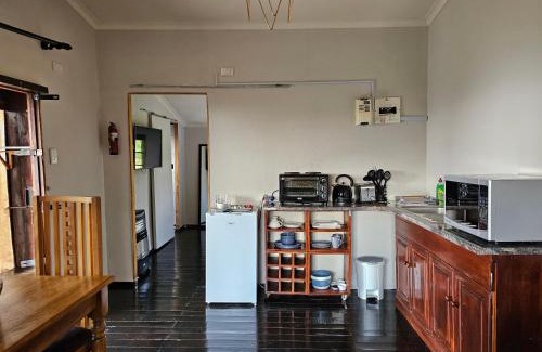 Botha's Hill Apartment | 11-on-RobRoy serenity glamping cabins overlooking the Valley of 1000 Hills