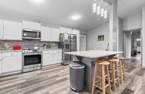 Hot Springs Village House | 11 Ona Lane - One level home with carport near shopping, restaurants, Lake