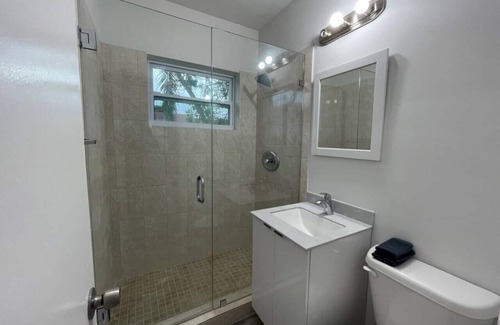 West Little Havana Apartment | 1117 Apt 3 · 1bed/1bath apt w/parking & patio great location !