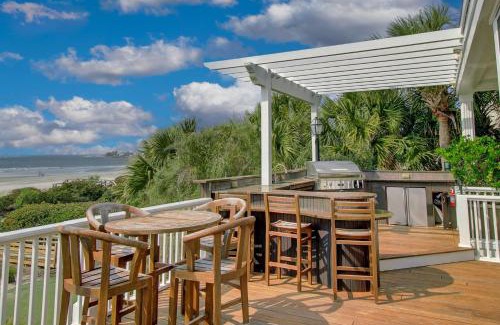 Isle of Palms House | 114 Ocean Boulevard by AvantStay Beachfront Putting Green Volleyball Court Infinity Pool