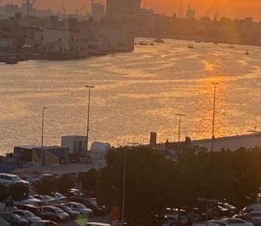 Al Rigga Apartment | 12 Guests in one sharing Room , Dip Area