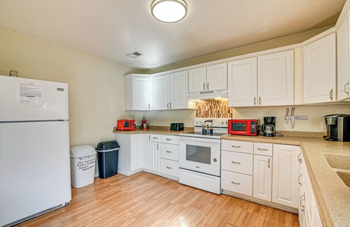 Conway House | 12 Mi to Myrtle Beach: Peaceful Abode in Conway!