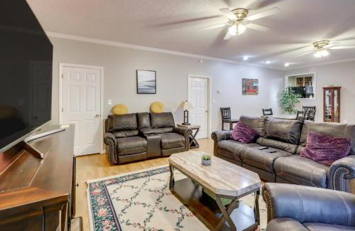 Watkinsville House | 12 Mi to UGA Campus Spacious Group Getaway!