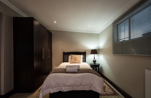 Sunnyside House | 12 on Brecher