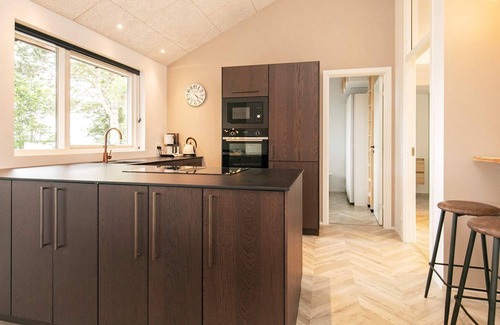 Millinge House | 12 person holiday home in Millinge