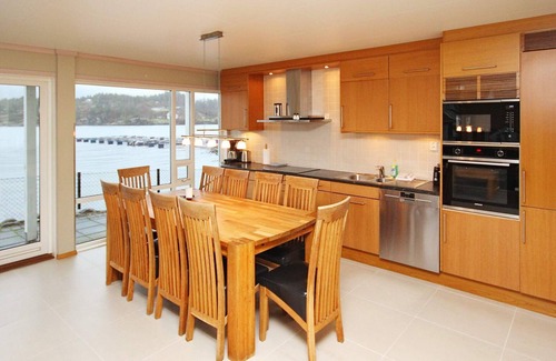 Jelsa House | 12 person holiday home in Jelsa
