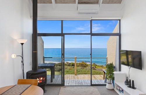 Wongarra Apartment | 12 Whitecrest Great Ocean Road Resort - Ocean Views