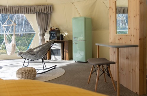 Tomamu RV Rental | 13 2 adultsno meals Enjoy glamorous camping as/Yufutsu County Hokkaidō