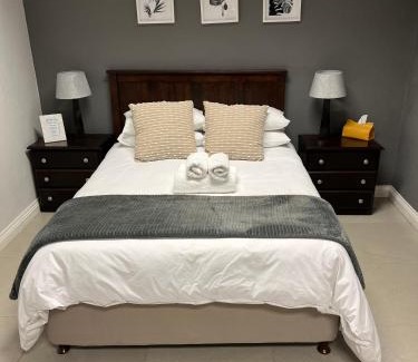 Port Elizabeth Apartment | 13 on Snowden Mill Park