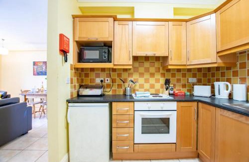 Galway City Centre House | 133 - Large Duplex House by Shortstays