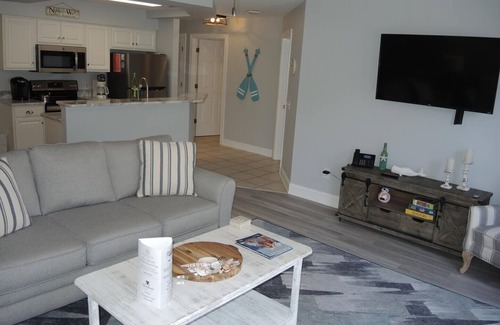 Calabash Condo | 1408m 1 Bedroom Condo by RedAwning