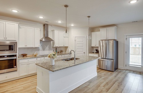 New Market House | 15 Mi to Dtwn Huntsville: Newly Built Home!