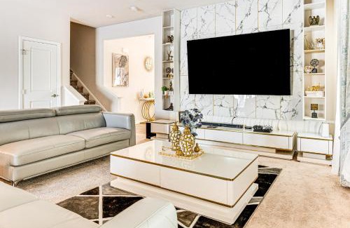 Brownsburg House | 15 Mi to Dtwn Indianapolis Family-Friendly Home!