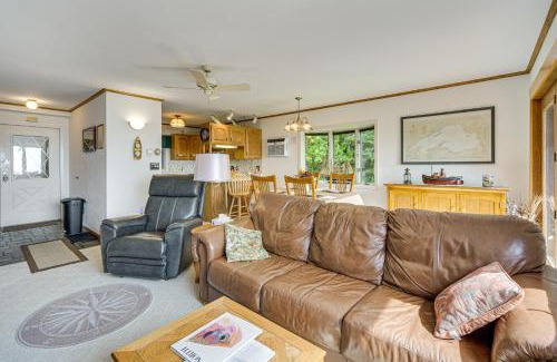 Palmers Apartment | 15 Mi to Duluth Lake Superior Beachfront Home!
