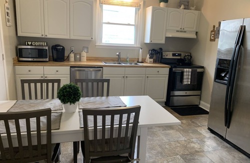 North Belmont House | 15 Min from CLT Airport! Spacious & Renovated!