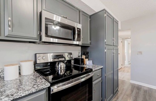 Red Bank House | 15 Mins to Columbia Airport - Win-Some At Wynnsum!