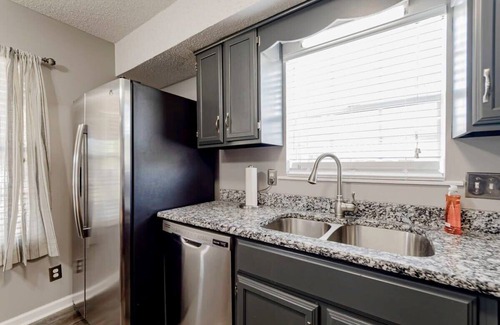 Red Bank House | 15 Mins to Columbia Airport - Win-Some At Wynnsum!