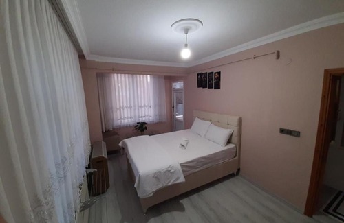 Arnavutkoy House | 15 minutes to istanbul airport with sea view