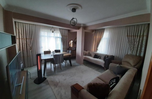 Arnavutkoy House | 15 minutes to istanbul airport with sea view