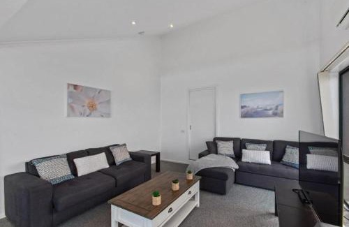 Wongarra Apartment | 15 Whitecrest Great Ocean Road Resort - Ocean View
