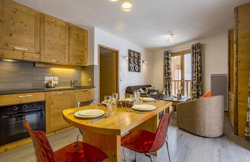 Les Brevieres Apartment | 150m from resort center, fitness, swimming pool, sauna, hammam, balcony, tv, 80m², Tignes
