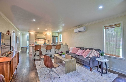 Winter Garden Cottage | 16 Mi to Disney: Cottage w/Deck in Winter Garden