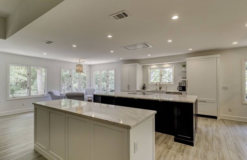 Oceanside House | 17 Green Heron - 3rd Row (93 yard walk) to the Ocean and a Private Pool