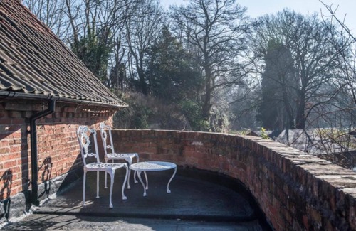 Retford Apartment | 17th-century1bed/studio/petsok/garden/wifi