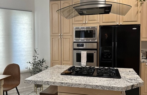 Desert Hot Springs House | 18 hole golf course with lots of Country Club amenities