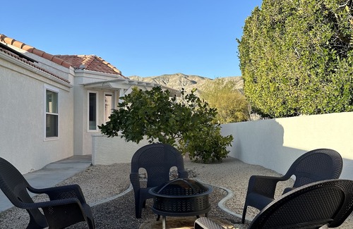 Desert Hot Springs House | 18 hole golf course with lots of Country Club amenities