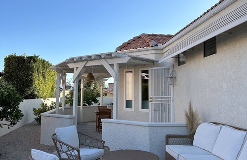 Desert Hot Springs House | 18 hole golf course with lots of Country Club amenities