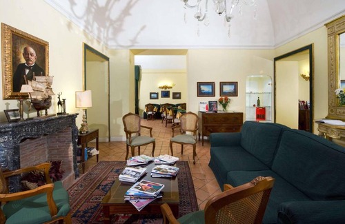 Historical Center Hotel | 18 m² Hotel ∙ 127 guests