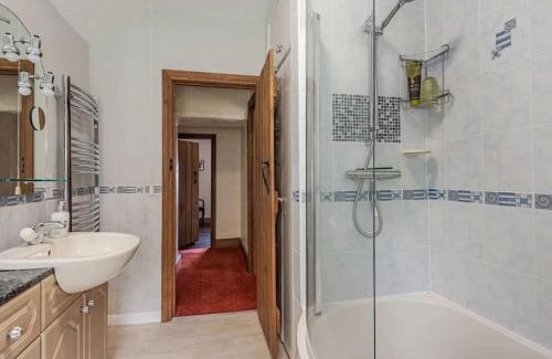 Rhydycroesau House | 18th Century Farmhouse, England Wales Border, Breathtaking Views