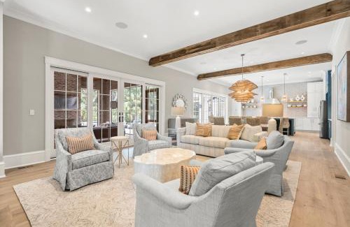 Vanderhorst Plantation House | 194 Ballybunion Drive by Akers Ellis Rentals