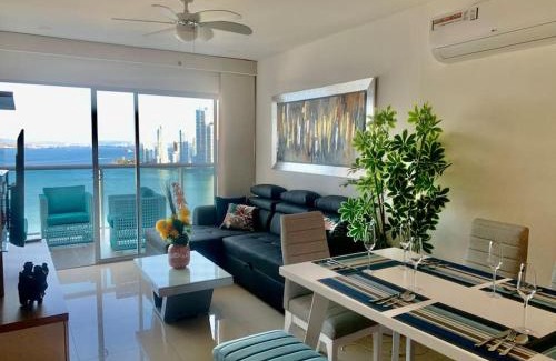 Bocagrande Apartment | 19TH FLOOR LUXURY APARTMENT BAY VIEW CARTAGENA