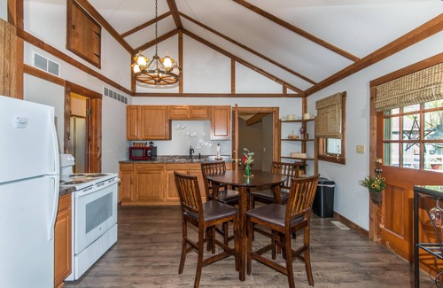 Helmsburg Cabin | 1BR, 1BA Log Cabin