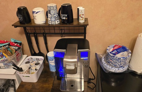 Lakeland House | 1BR/1BA on a 2 acre Wooded Lot - See the Deer!