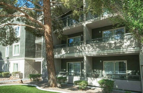 Las Vegas Condo | 1br Condo Enjoy All Las Vegas Has to Offer!