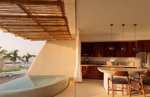 Saladita Villa | 1BR cozy suite in Surfing Paradise Saladita (LP PAPAYA 201)