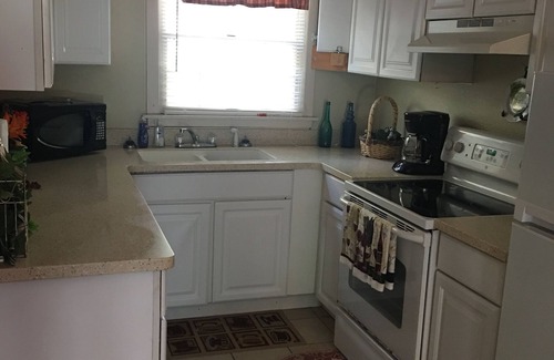 Chimney Rock Ski Chalet | 1BR Garden View 1 Bottom floor of Chalet - Hot tub- Grill