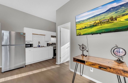 St. Joseph Apartment | 1BR Retreat Prime Location Stay in Historic Charm