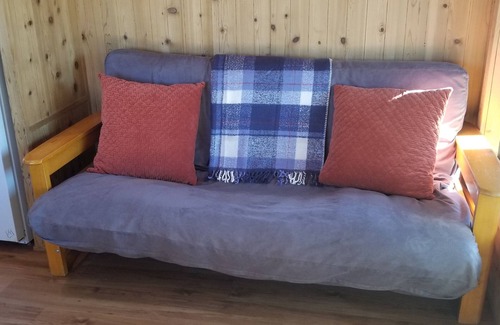 Mammoth Lakes Cabin | - 1BR tiny home—best for 2–4 guests, pet-friendly, mountain views