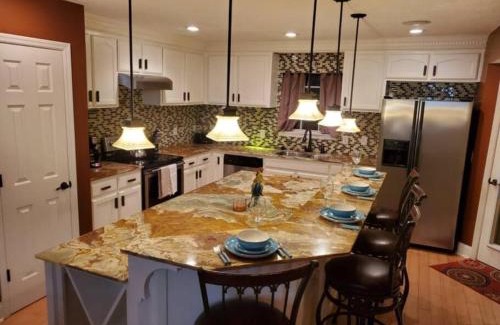 La Vergne Villa | 1Min to Percy Priest Lake 2 Masters Quiet Family Home