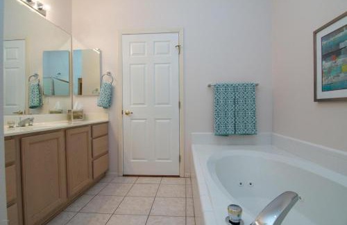 McCormick Ranch House | 1st Flr, Enclosed Patio, Mercado Shops, Walkable