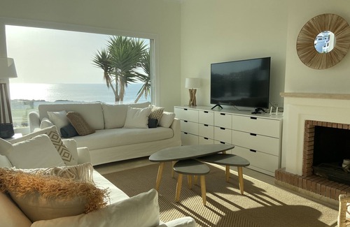 San Roque Apartment | 1st line first floor apartment with garden and exceptional sea view