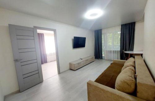 Babushkins'kyi district Apartment | 2 комнатная квартира, Запорожское щоссе 5, Дафи, Пр Гагарина