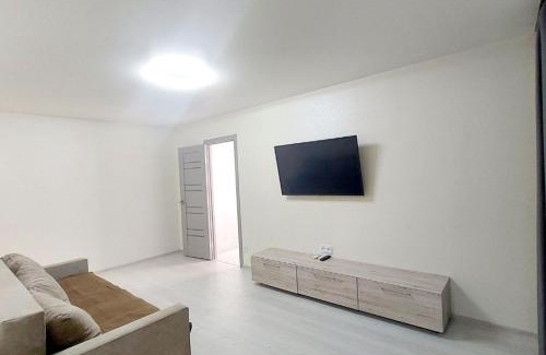 Babushkins'kyi district Apartment | 2 комнатная квартира, Запорожское щоссе 5, Дафи, Пр Гагарина