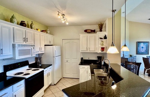Sarasota Condo | 2/2 Condo in Gated Community with resort pool, tennis courts and fitness gym.