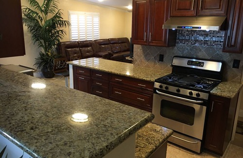 Sherwood Forest and Thistle Development House | 2.7MI DISNEY/CONVENTION CENTER GETAWAY