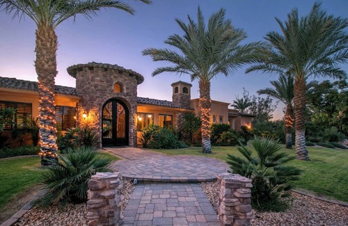 Bermuda Dunes House | 2 Acre 10,000sqft Estate/Pool, Tennis, Golf, Pickleball, Yoga & EVENTS-DEALS!